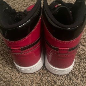 Jordan 1 patent red
